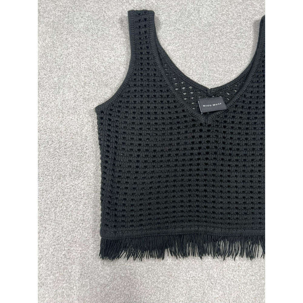 Miou Muse Black Crochet Knit Fringe Hem Tank Top Womens Medium Boho V-Neck Crop - Picture 3 of 7